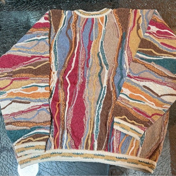 Coogi Men’s Sweater in Fall Colors Size 2XL - Picture 2 of 2